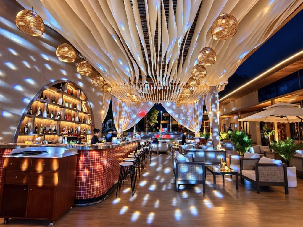 Beach bar (đang hoạt động)